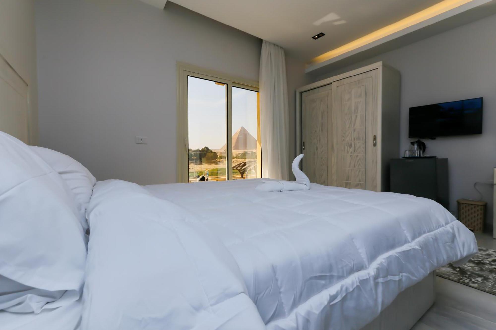 Pyramids Land Palace Kafrat al Jabal Exterior photo