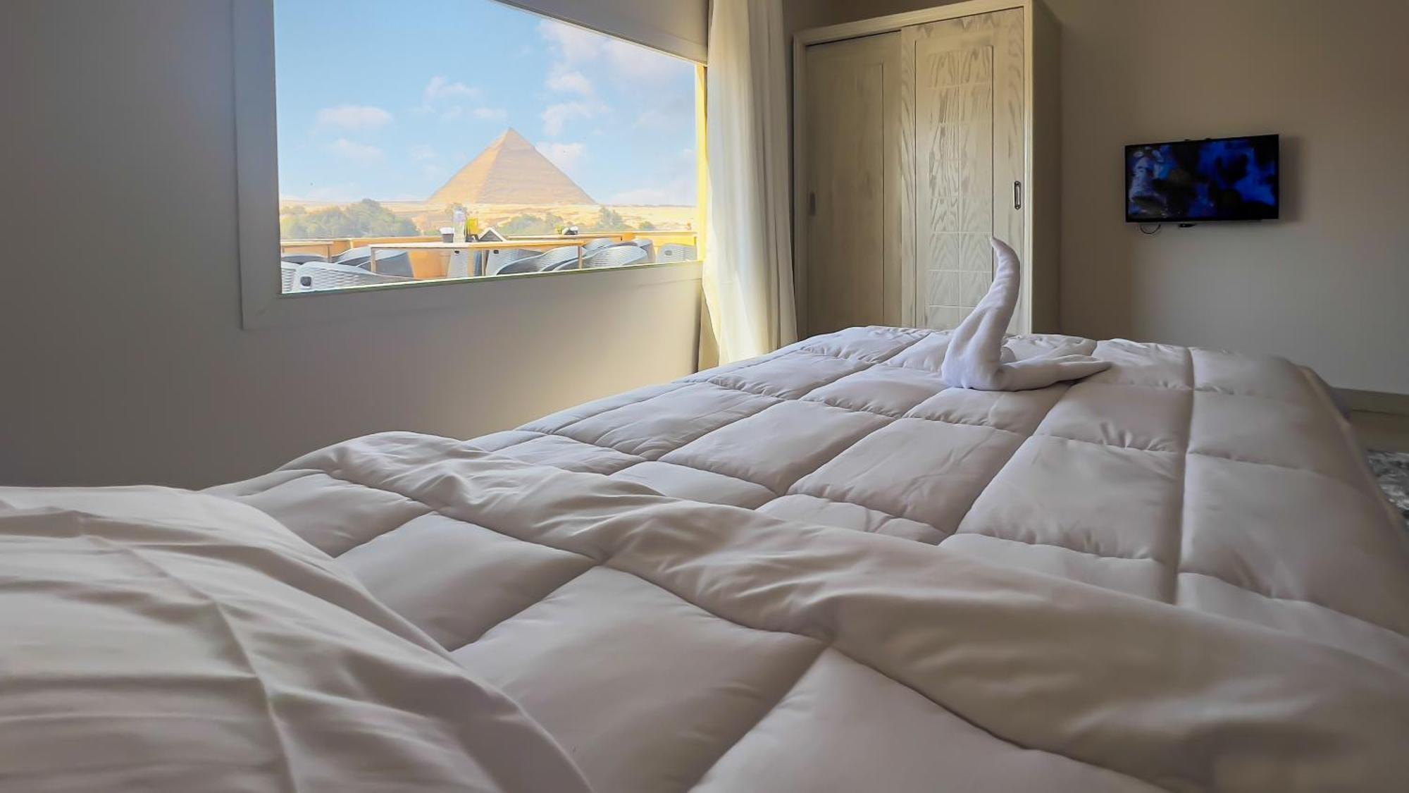 Pyramids Land Palace Kafrat al Jabal Exterior photo