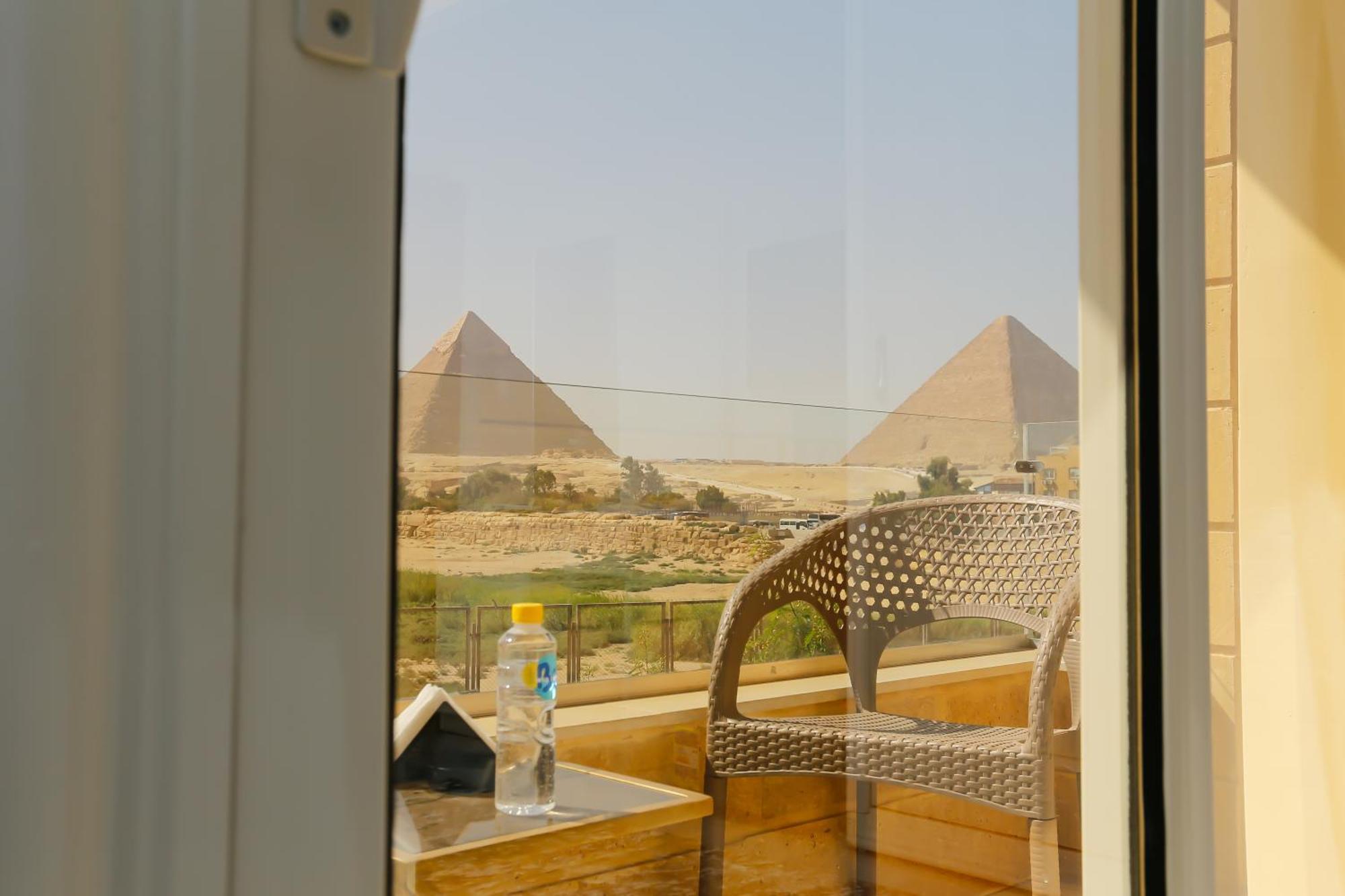 Pyramids Land Palace Kafrat al Jabal Exterior photo