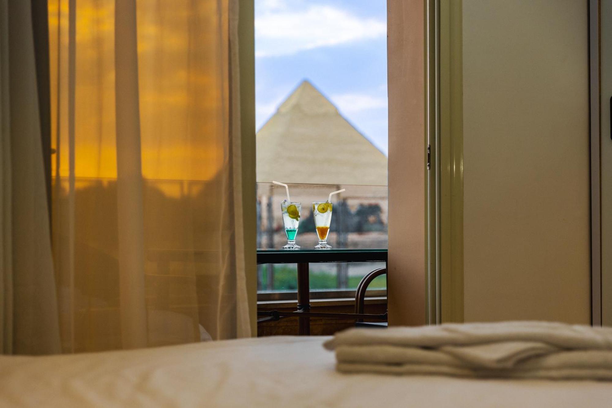 Pyramids Land Palace Kafrat al Jabal Exterior photo